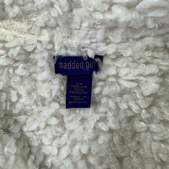 Madden girl Womens Vest faux fur lined faux leather shell lapel collar - Picture 2 of 5